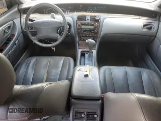 2001 Toyota Avalon XL with VIN 4T1BF28B11U171919, listed as a Copart auction lot 55977855 with 189,840 mi miles and Salvage Title. Bid and sale history available at DreamBid. Image 8.