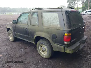 1997 Ford Explorer с VIN 1FMCU24E0VUB70857, выставлен на аукционе IAAI как лот 42522220 с пробегом 196 626 миль миль и . История ставок и продаж доступна на DreamBid. Изображение 3.