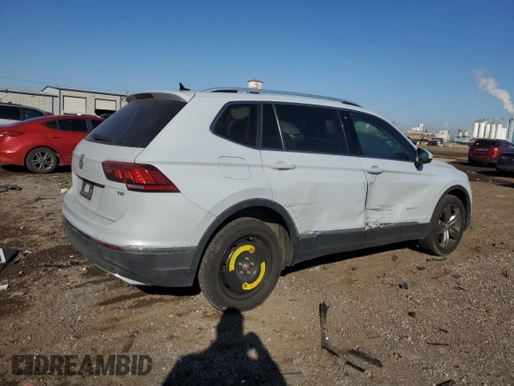 2018 Volkswagen Tiguan SEL Premium with VIN 3VV5B7AX9JM222542, listed as a Copart auction lot 48412055 with 93,329 mi miles and Salvage Title. Bid and sale history available at DreamBid. Image 3.
