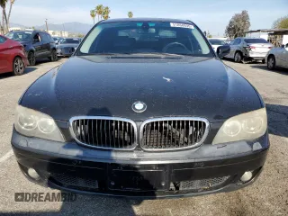 2007 BMW 7 Series 750i z VIN WBAHL83567DT09276, wystawiony jako Copart lot #51868895 z przebiegiem 150 744 mil mil oraz Czysty tytuł • Clean title. Historia ofert i sprzedaży dostępna na DreamBid. Obrazek 5.