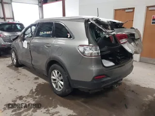 2017 Kia Sorento LX with VIN 5XYPGDA59HG191919, listed as a IAAI auction lot 41232422 with Not Provided miles and . Bid and sale history available at carsss.com. Image 3.