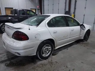 2005 Pontiac Grand Am SE with VIN 1G2NE52E75M198223, listed as a IAAI auction lot 41310937 with 100,889 mi miles. Bid and sale history available at carsss.com. Image 4.