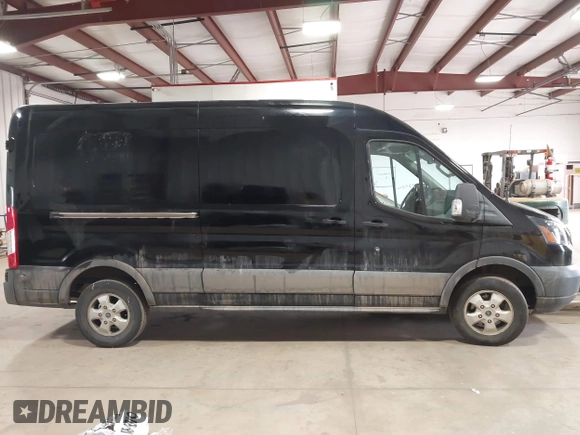 2018 Ford Transit with VIN 1FTYR2CM6JKB37694, listed as a IAAI auction lot 41830500 with 43,320 mi miles. Bid and sale history available at carsss.com. Image 13.