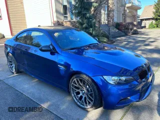 2011 BMW M3 with VIN WBSKG9C55BE368172, listed as a Copart auction lot 43218325 with 70,952 mi miles and Clean Title. Bid and sale history available at carsss.com. Image 1.