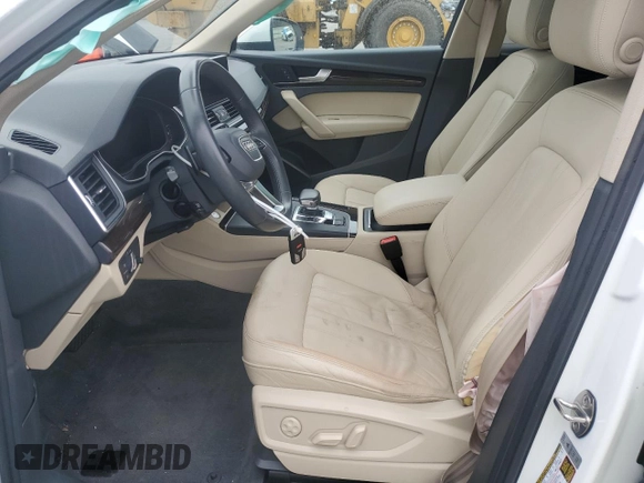 2018 Audi Q5 Premium with VIN WA1ANAFY4J2227815, listed as a Copart auction lot 48627415 with 0 mi miles and Salvage Title. Bid and sale history available at carsss.com. Image 7.
