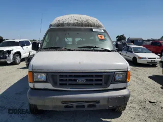 2006 Ford Econoline Cargo z VIN 1FTNE24W16DA32460, wystawiony jako Copart lot #60887395 z przebiegiem 372 336 mil mil oraz Czysty tytuł • Clean title. Historia ofert i sprzedaży dostępna na DreamBid. Obrazek 5.