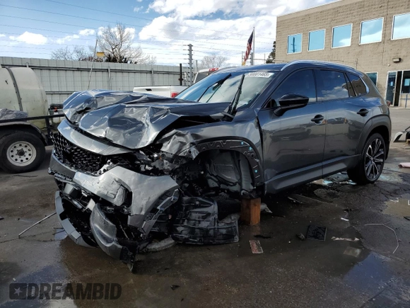 2024 Mazda CX-50 S Premium Plus z VIN 7MMVABEM6RN198254, wystawiony jako Copart lot #50001465 z przebiegiem 11 504 mil mil oraz Szkoda całkowita • Salvage title. Historia ofert i sprzedaży dostępna na DreamBid. Obrazek 1.