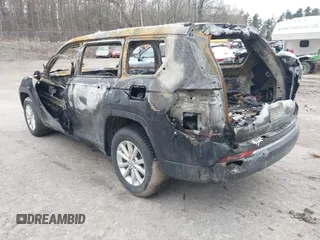 2023 Jeep Grand Cherokee Limited z VIN 1C4RJKBGXP8818891, wystawiony jako IAAI lot #41225311 z przebiegiem Nie podano mil oraz . Historia ofert i sprzedaży dostępna na DreamBid. Obrazek 3.