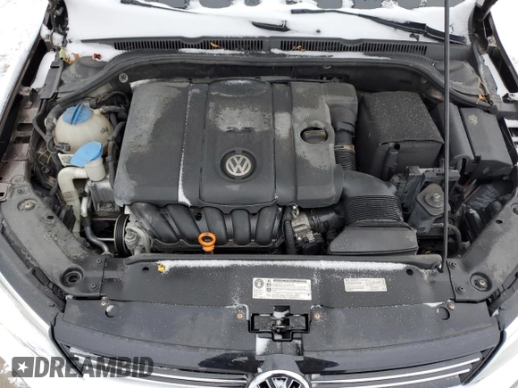 2011 Volkswagen Jetta SEL z VIN 3VWLX7AJ8BM354385, wystawiony jako Copart lot #83219724 z przebiegiem 170 345 mil mil oraz Czysty tytuł • Clean title. Historia ofert i sprzedaży dostępna na DreamBid. Obrazek 11.