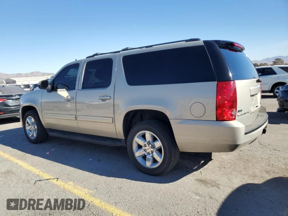 2012 GMC Yukon XL SLT with VIN 1GKS2KE77CR151295, listed as a Copart auction lot 42218105 with 84,590 mi miles and Salvage Title. Bid and sale history available at carsss.com. Image 2.