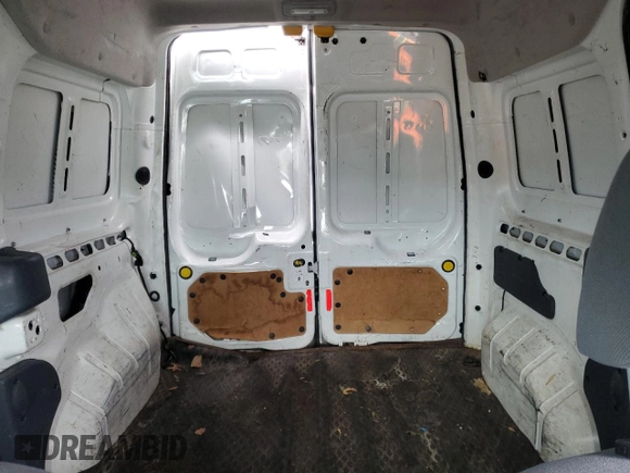 2010 Ford Transit Connect XL z VIN NM0LS7AN1AT011709, wystawiony jako Copart lot #43480425 z przebiegiem 274 645 mil mil oraz Szkody całkowita. Historia ofert i sprzedaży dostępna na DreamBid. Obrazek 10.