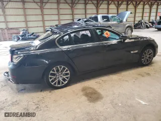 2013 BMW 7 Series 750i xDrive with VIN WBAYB6C54DC998064, listed as a Copart auction lot 72061024 with 0 mi miles and Non Repairable. Bid and sale history available at carsss.com. Image 3.