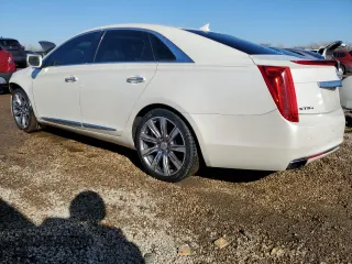 2013 Cadillac XTS Platinum z VIN 2G61V5S33D9235209, wystawiony jako Copart lot #46158375 z przebiegiem 178 848 mil mil oraz Szkody całkowita. Historia ofert i sprzedaży dostępna na DreamBid. Obrazek 2.