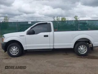 2019 Ford F-150 XL z VIN 1FTMF1CP6KKF11931, wystawiony jako IAAI lot #42263673 z przebiegiem 81 578 mil mil oraz . Historia ofert i sprzedaży dostępna na DreamBid. Obrazek 14.