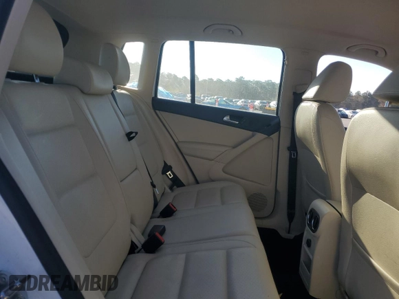 2016 Volkswagen Tiguan SE with VIN WVGBV7AX8GW029781, listed as a Copart auction lot 50786455 with 156,097 mi miles and Clean Title. Bid and sale history available at DreamBid. Image 11.