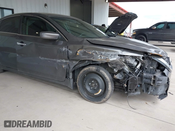 2018 Nissan Altima 2.5 S with VIN 1N4AL3AP7JC479452, listed as a IAAI auction lot 41911282 with 75,844 mi miles. Bid and sale history available at carsss.com. Image 6.