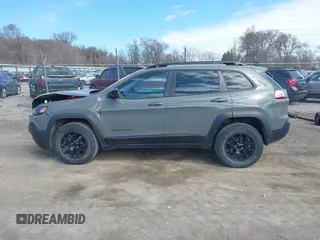 2022 Jeep Cherokee Trailhawk with VIN 1C4PJMBX5ND541929, listed as a IAAI auction lot 41815823 with 68,112 mi miles and . Bid and sale history available at DreamBid. Image 15.
