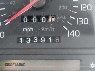 1996 Volvo 850 с VIN YV1LW5546T2231055, выставлен на аукционе IAAI как лот 41468752 с пробегом 133 918 миль миль и . История ставок и продаж доступна на DreamBid. Изображение 7.