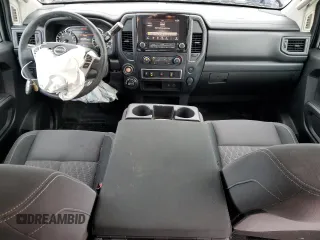2023 Nissan Titan SV с VIN 1N6AA1EC2PN102310, выставлен на аукционе Copart как лот 46082955 с пробегом 17 400 миль миль и Списание • Salvage title. История ставок и продаж доступна на DreamBid. Изображение 8.