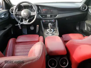 2022 Alfa Romeo Giulia with VIN ZARFAMAN2N7660313, listed as a Copart auction lot 54412005 with 31,238 mi miles and Salvage title. Bid and sale history available at DreamBid. Image 8.