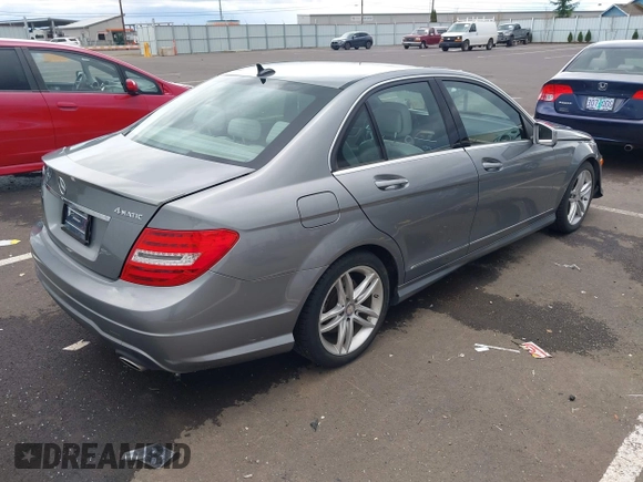2014 Mercedes-Benz C with VIN WDDGF8AB5ER318166, listed as a IAAI auction lot 41911146 with 115,691 mi miles. Bid and sale history available at carsss.com. Image 4.