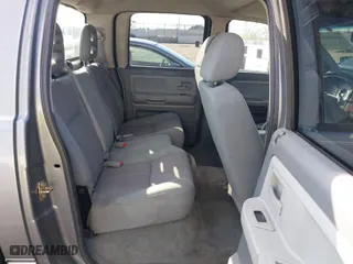 2005 Dodge Dakota SLT with VIN 1D7HE48N75S365305, listed as a IAAI auction lot 41450254 with 181,941 mi miles. Bid and sale history available at carsss.com. Image 8.