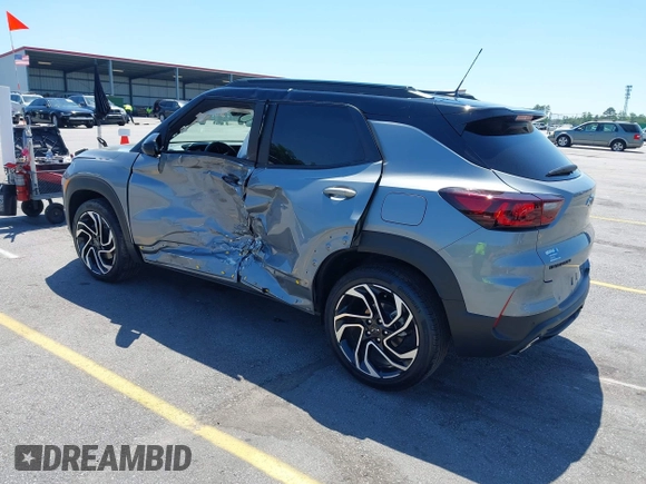 2025 Chevrolet TrailBlazer RS with VIN KL79MTSLXSB008647, listed as a IAAI auction lot 42121512 with 6,168 mi miles and . Bid and sale history available at DreamBid. Image 3.