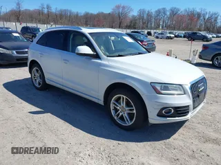 2013 Audi Q5 Premium Plus with VIN WA1LFAFP7DA071146, listed as a IAAI auction lot 41893809 with 174,106 mi miles. Bid and sale history available at carsss.com. Image 1.