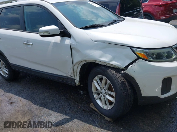 2015 Kia Sorento LX with VIN 5XYKTDA74FG632845, listed as a IAAI auction lot 42660399 with 93,386 mi miles and . Bid and sale history available at DreamBid. Image 6.