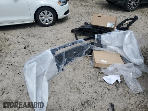 2020 Tesla Model S Long Range с VIN 5YJSA1E28LF390602, выставлен на аукционе Copart как лот 63778115 с пробегом 39 802 миль миль и Списание • Salvage title. История ставок и продаж доступна на DreamBid. Изображение 12.