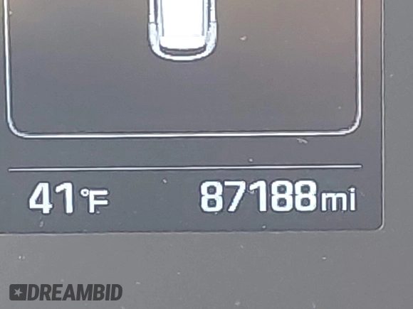 2018 Hyundai Tucson Sport with VIN KM8J33AL7JU772152, listed as a IAAI auction lot 41285203 with 87,188 mi miles. Bid and sale history available at carsss.com. Image 15.