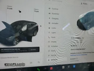 2021 Tesla Model Y Long Range z VIN 5YJYGDEE7MF081337, wystawiony jako Copart lot #55678295 z przebiegiem 58 809 mil mil oraz Szkody całkowita. Historia ofert i sprzedaży dostępna na DreamBid. Obrazek 9.