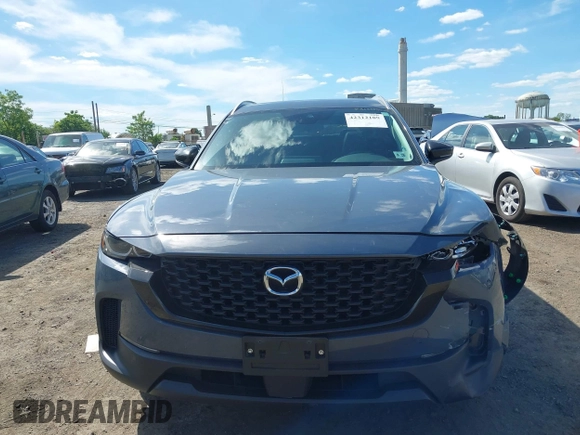 2024 Mazda CX-50 S Premium z VIN 7MMVABDM7RN160582, wystawiony jako IAAI lot #42312189 z przebiegiem 43 210 mil mil oraz . Historia ofert i sprzedaży dostępna na DreamBid. Obrazek 12.