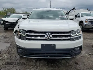 2018 Volkswagen Atlas SE with VIN 1V2KR2CA3JC546563, listed as a Copart auction lot 55458335 with 126,384 mi miles and Salvage title. Bid and sale history available at DreamBid. Image 5.