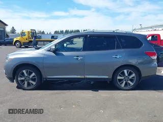 2015 Nissan Pathfinder S z VIN 5N1AR2MM7FC686768, wystawiony jako IAAI lot #41869145 z przebiegiem 150 144 mil mil oraz . Historia ofert i sprzedaży dostępna na DreamBid. Obrazek 14.