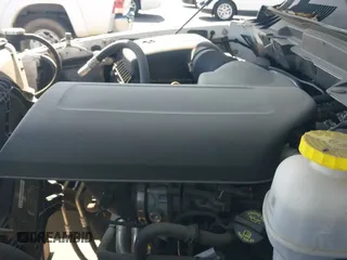 2023 Ram 1500 Tradesman z VIN 1C6RR7FG8PS538607, wystawiony jako IAAI lot #42691205 z przebiegiem 37 712 mil mil oraz . Historia ofert i sprzedaży dostępna na DreamBid. Obrazek 18.