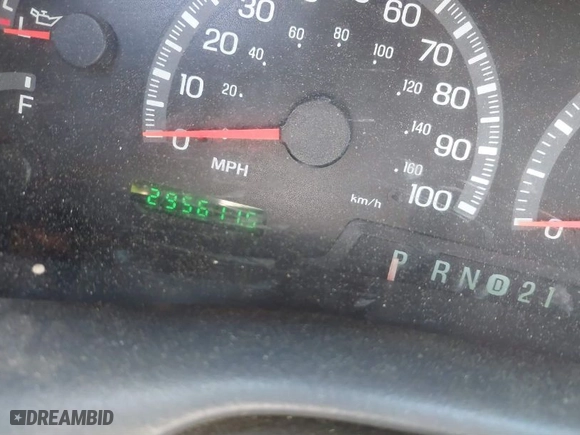 2000 Ford F-150 XL with VIN 1FTRX18L1YNC06272, listed as a IAAI auction lot 41780486 with 295,611 mi miles. Bid and sale history available at carsss.com. Image 16.