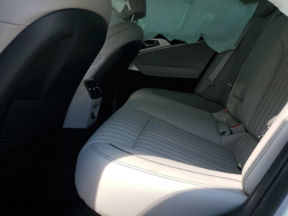 2019 Genesis G70 Advanced z VIN KMTG54LE3KU016950, wystawiony jako Copart lot #69569504 z przebiegiem 33 301 mil mil oraz Szkoda całkowita • Salvage title. Historia ofert i sprzedaży dostępna na DreamBid. Obrazek 10.