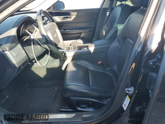 2016 Jaguar XF 35t Premium with VIN SAJBD4BV6GCY13916, listed as a Copart auction lot 86535544 with 93,872 mi miles and Clean Title. Bid and sale history available at carsss.com. Image 7.