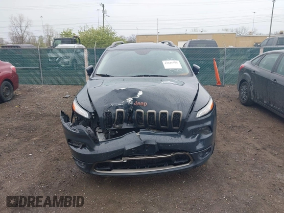 2016 Jeep Cherokee Latitude with VIN 1C4PJMCB6GW301105, listed as a IAAI auction lot 42045795 with 105,758 mi miles and . Bid and sale history available at carsss.com. Image 12.