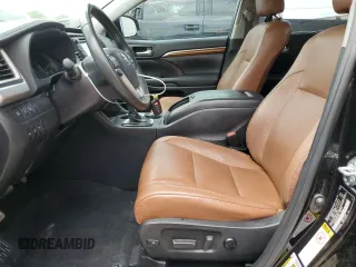 2019 Toyota Highlander Limited с VIN 5TDDZRFH1KS701297, выставлен на аукционе Copart как лот 55472505 с пробегом 75 254 миль миль и Списание • Salvage title. История ставок и продаж доступна на DreamBid. Изображение 7.