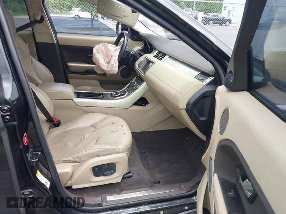 2013 Land Rover Range Rover Evoque Pure Plus z VIN SALVP2BG5DH851041, wystawiony jako IAAI lot #42692204 z przebiegiem 131 280 mil mil oraz . Historia ofert i sprzedaży dostępna na DreamBid. Obrazek 5.
