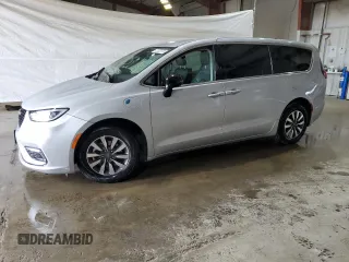 2024 Chrysler Pacifica Hybrid Select z VIN 2C4RC1S74RR156818, wystawiony jako Copart lot #54044855 z przebiegiem 24 262 mil mil oraz Tytuł czysty. Historia ofert i sprzedaży dostępna na DreamBid. Obrazek 1.