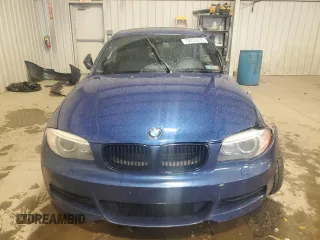 2013 BMW 1 Series 135i with VIN WBAUC9C51DVY60421, listed as a Copart auction lot 52700235 with 90,837 mi miles and Salvage Title. Bid and sale history available at carsss.com. Image 5.