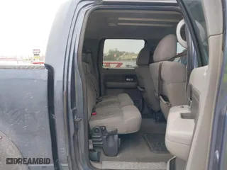 2004 Ford F-150 XLT with VIN 1FTPW14584KB95073, listed as a IAAI auction lot 41815933 with 223,420 mi miles. Bid and sale history available at carsss.com. Image 8.