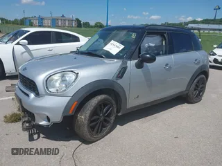 2011 MINI Countryman S with VIN WMWZC5C53BWL53641, listed as a IAAI auction lot 42547084 with 171,647 mi miles and . Bid and sale history available at DreamBid. Image 17.