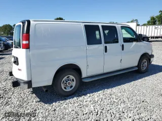 2019 GMC Savana Cargo Van with VIN 1GTW7AFGXK1316440, listed as a Copart auction lot 57411764 with 60,298 mi miles and Salvage Title. Bid and sale history available at carsss.com. Image 3.