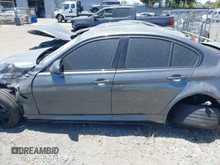 2015 BMW M3 z VIN WBS3C9C51FP806115, wystawiony jako IAAI lot #42164820 z przebiegiem 62 774 mil mil oraz . Historia ofert i sprzedaży dostępna na DreamBid. Obrazek 15.