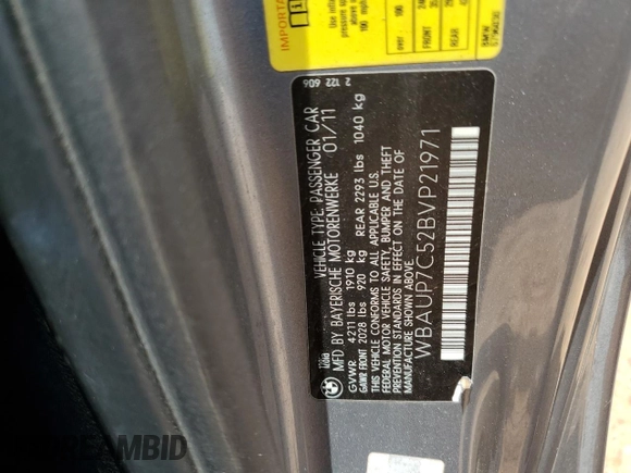2011 BMW 1 Series 128i z VIN WBAUP7C52BVP21971, wystawiony jako Copart lot #63036725 z przebiegiem 255 217 mil mil oraz Szkoda całkowita • Salvage title. Historia ofert i sprzedaży dostępna na DreamBid. Obrazek 12.