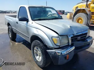 2000 Toyota Tacoma PreRunner with VIN 4TANM92N5YZ651604, listed as a IAAI auction lot 41871335 with 311,892 mi miles and . Bid and sale history available at DreamBid. Image 1.